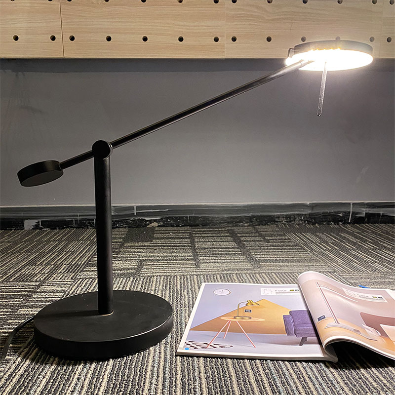 De ce este bună lampa de masă reglabilă pentru vedere?